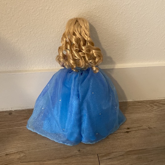 COPY - Disney Cinderella live action animator’s doll - Picture 2 of 3